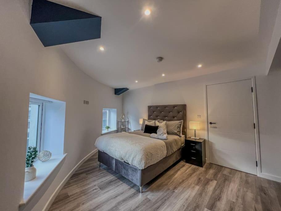 Orange Rentals-High Spec, Midnight Suite, Sleeps 4-Pets Welcome! Liverpool Buitenkant foto