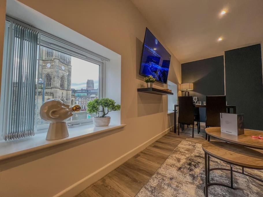 Orange Rentals-High Spec, Midnight Suite, Sleeps 4-Pets Welcome! Liverpool Buitenkant foto